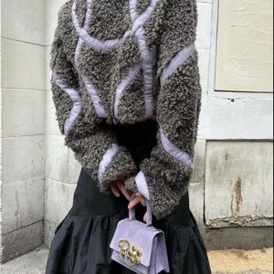 Meet your Posher, Cassie